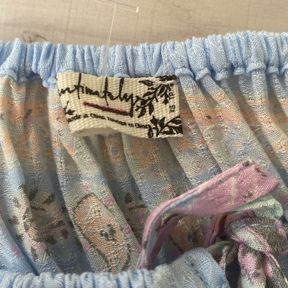 Free people - Picture 3 of 3